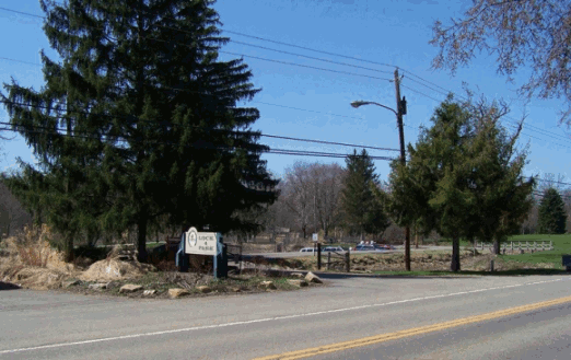 The entrance to Lock 4 Park as seen from Erie Street